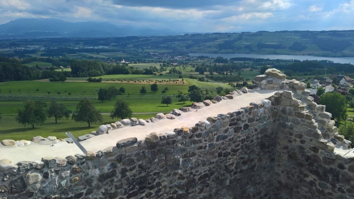 Pohled z Nünegg na Seetal a Alpy
