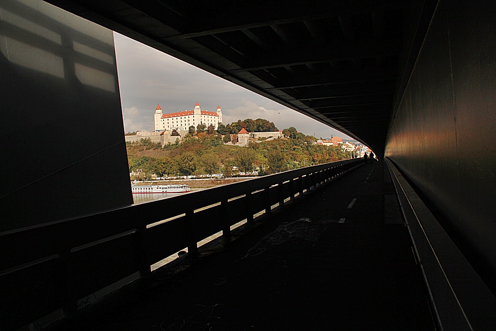 Na moste SNP v Bratislave