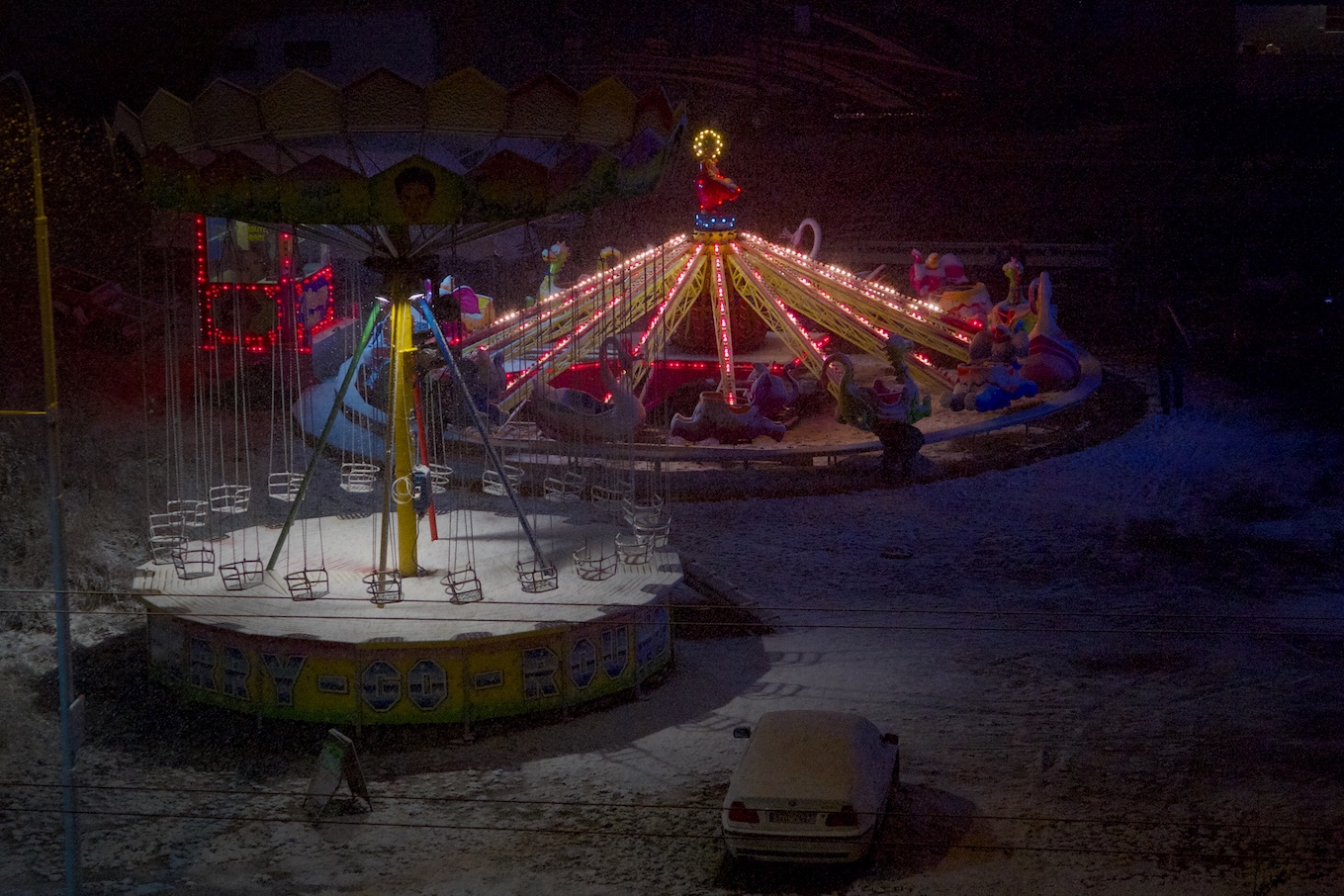 kolotoče pod sněhem