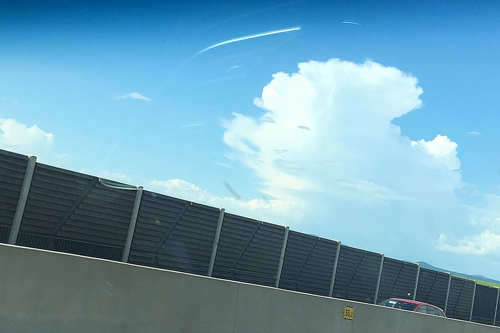 veľký brat sa pozerá