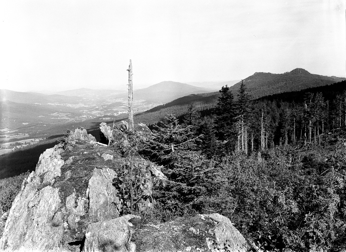 Mezi Svarohem a Ostrým