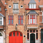 Barvy aneb Dveře, okna, arkýře a jeden balkon