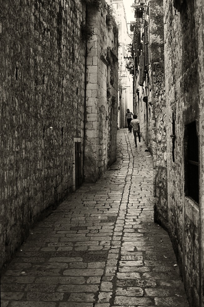 Ulička 2 (Mostar 1977)