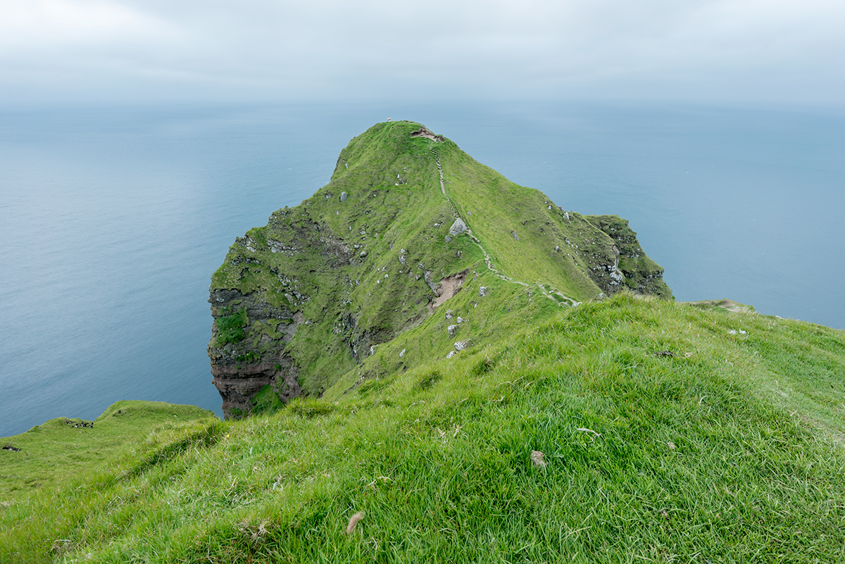 ..jedno z nejznámějších míst Faerských Ostrovů - z druhé strany..
