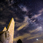 Mliecna draha nad mohylou