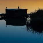 Sedela tam chvilicku