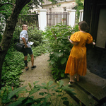 u fotografa v zahradě