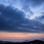 Východ slunce v mlze