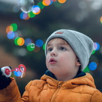 Ať je léto nebo zima, s bublifukem je to príma.