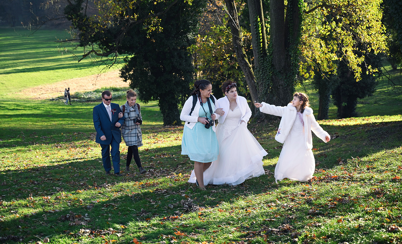 sedmikráska pro slepou nevěstu …