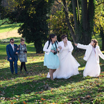 sedmikráska pro slepou nevěstu …