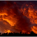 Obličej démona v oblacích-vpravo..aneb oni už jsou mezi námi...