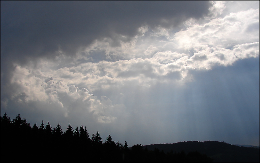 ... nebesa se rozevřela a z nich sestoupili oni,aby nás zachránili...J.K.aA.Š.