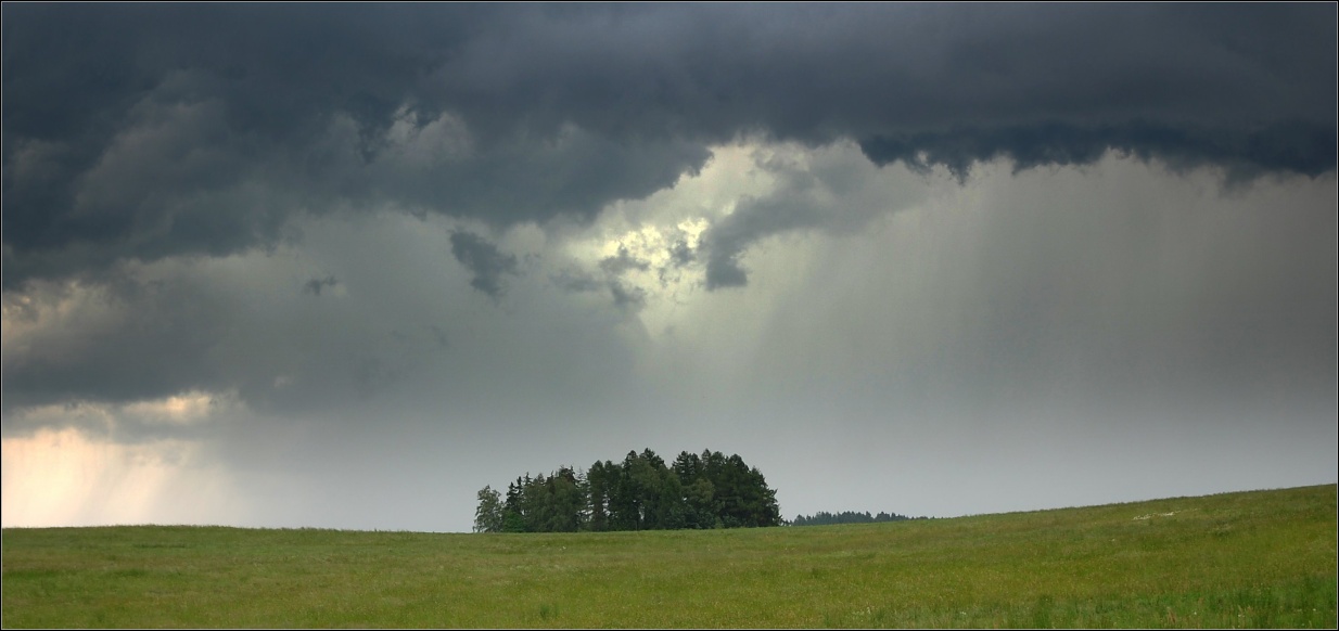 ....letní bouřka...