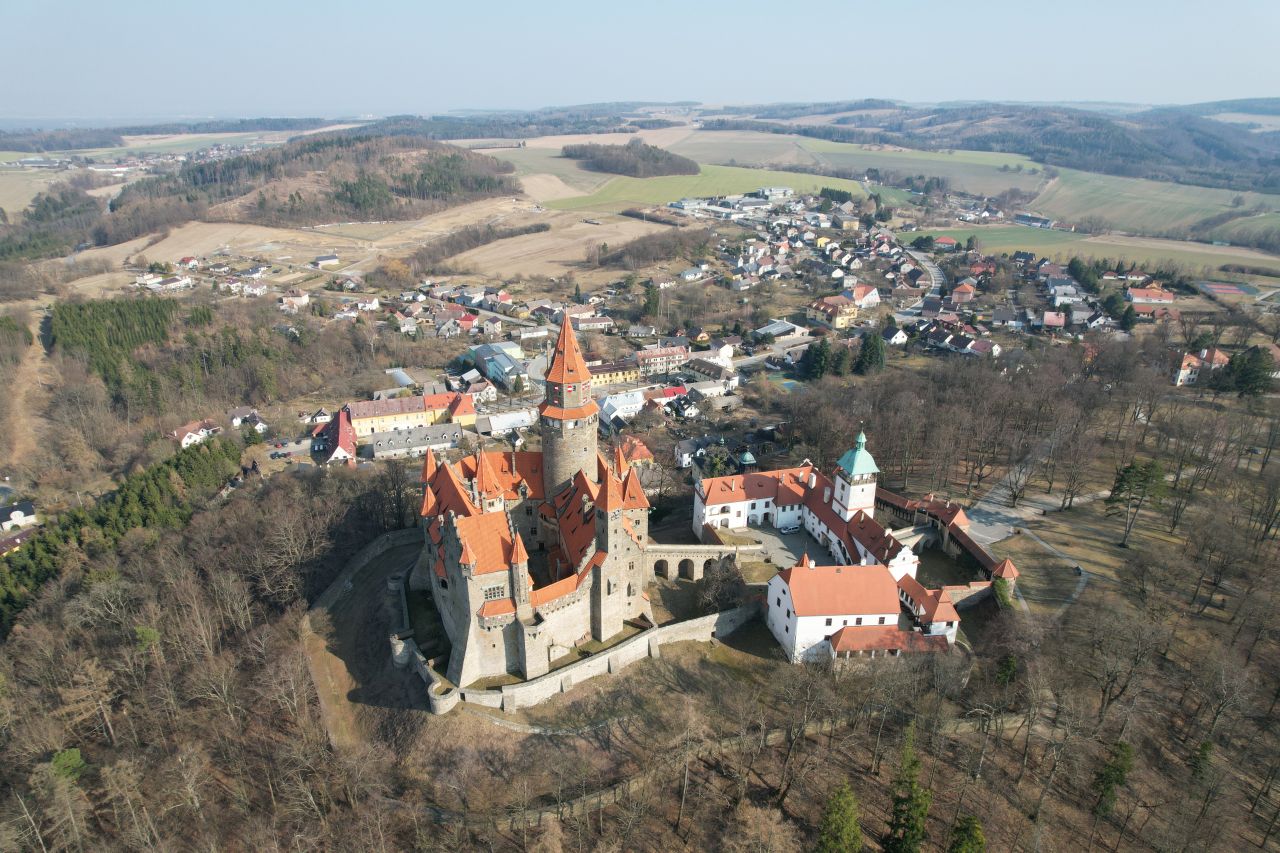Bouzov