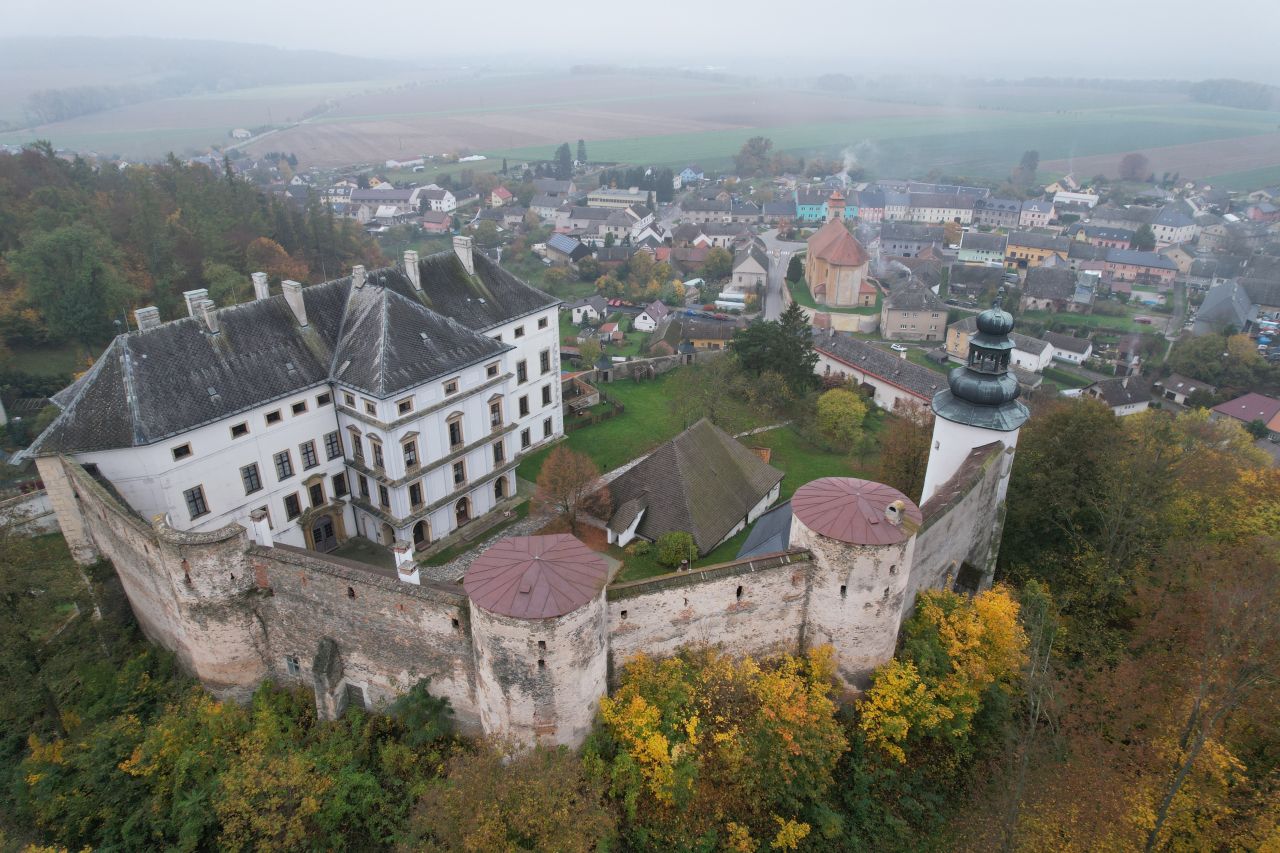 Úsov