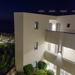 Noční pavlače hotelu