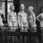 Hoďte něco na sebe, půjdem se projít.