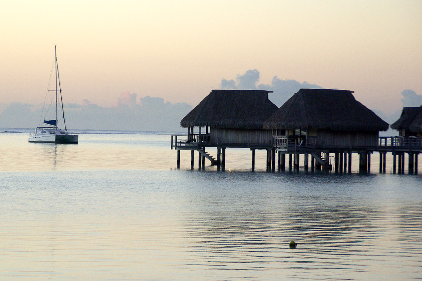 Tiché ráno v Tichomoří