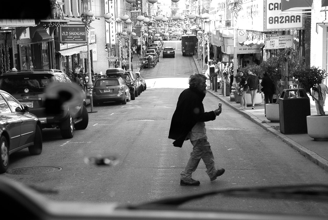 Bezdomovec se zmrzlinou