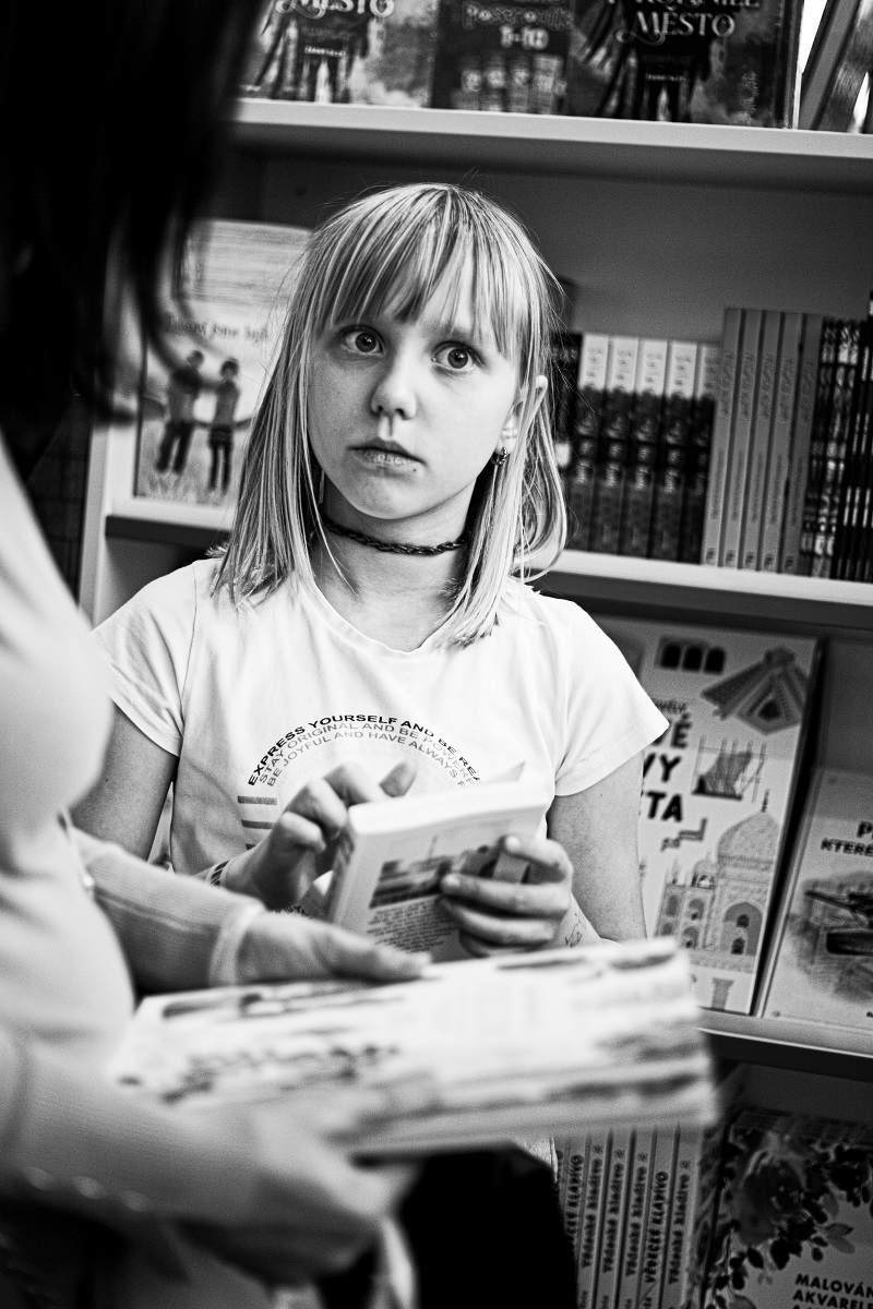 na knižním veletrhu