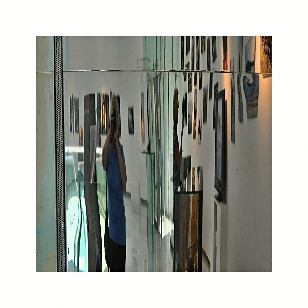 V kráľovstve krivých zrkadiel