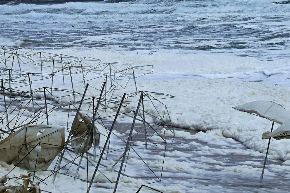 když se moře zlobí