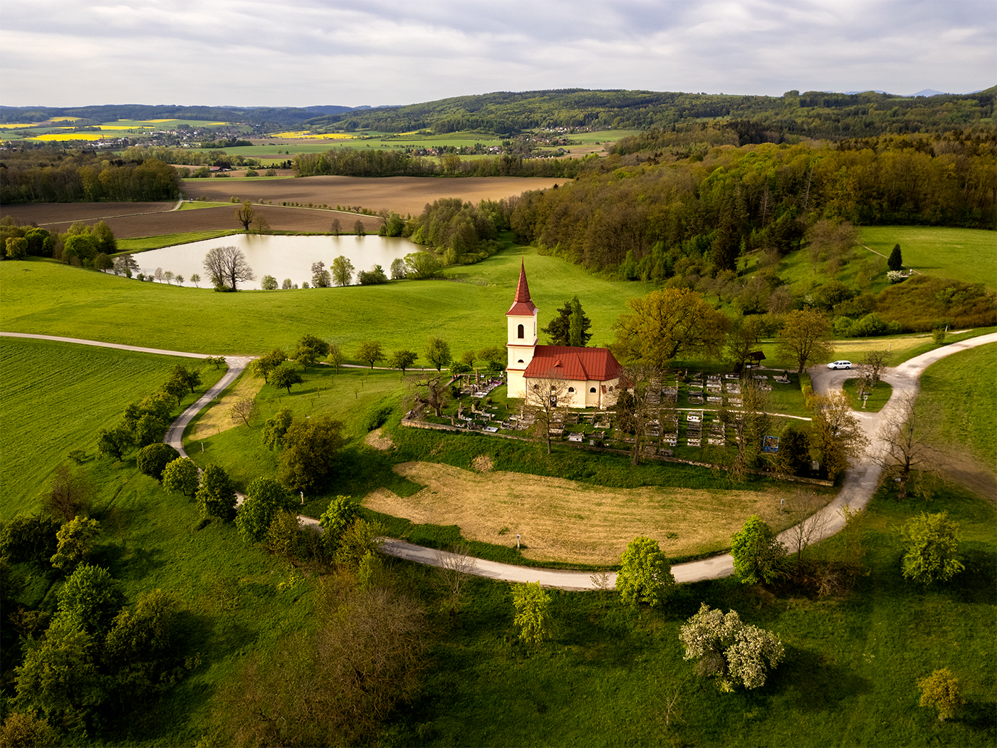 Kostel svatého Petra a Pavla (Byšičky)