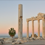 Side - Apolonův chrám