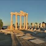 Side - Apollonův chrám II