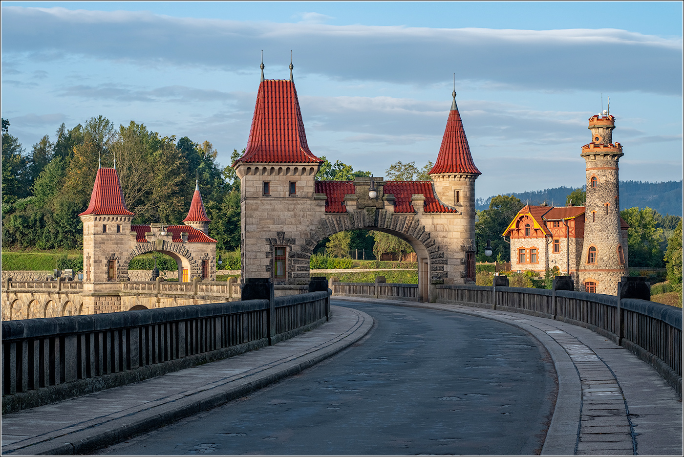 Hráz
